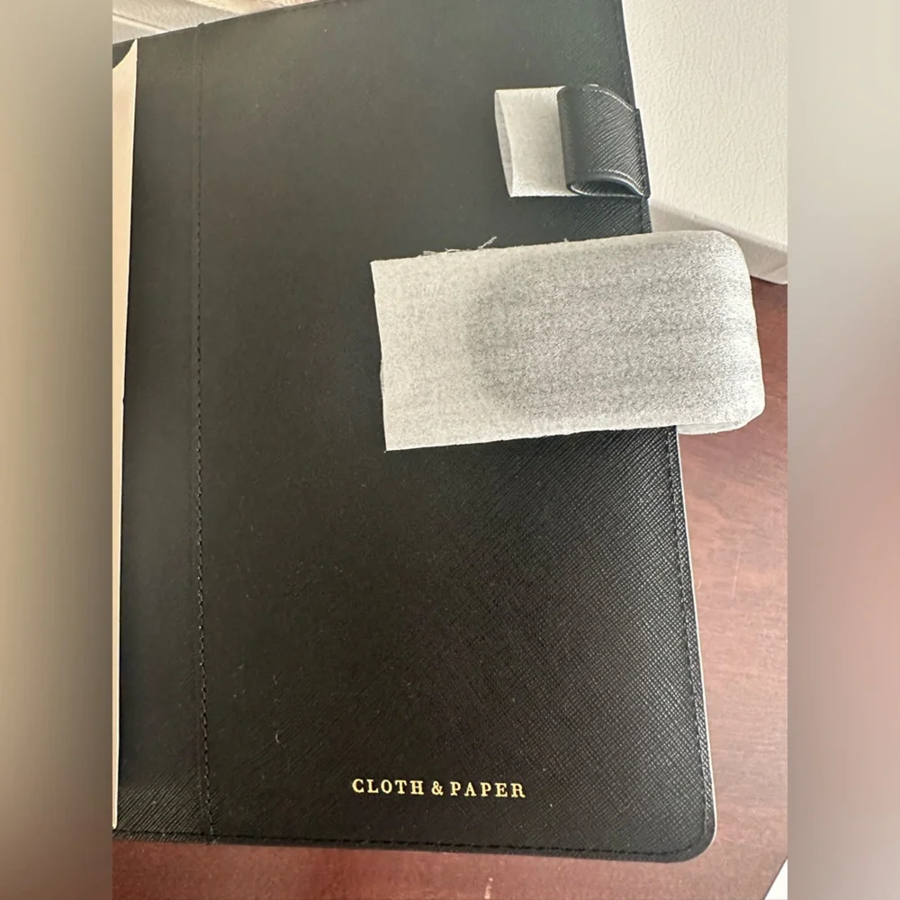 Cloth and Paper Contoured A5 6 Ring Planner - Picture 3 of 11